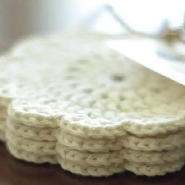 Round Coasters With A Scalloped Edge
