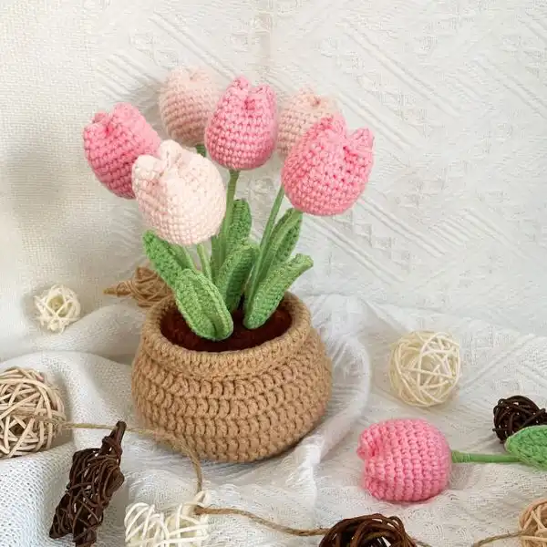 Tulip Crochet Plant