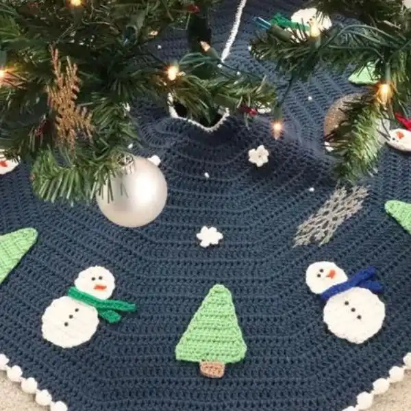 Snowman Family Tree Skirt