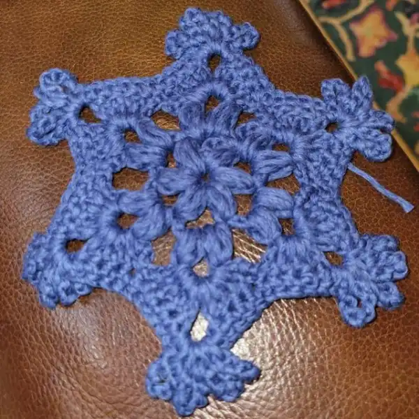 Puff Stitch Snowflake