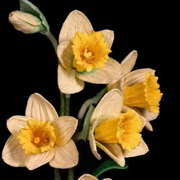 Bernat Daffodil Crochet Bouquet