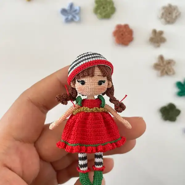 Crochet Miniature Dolls