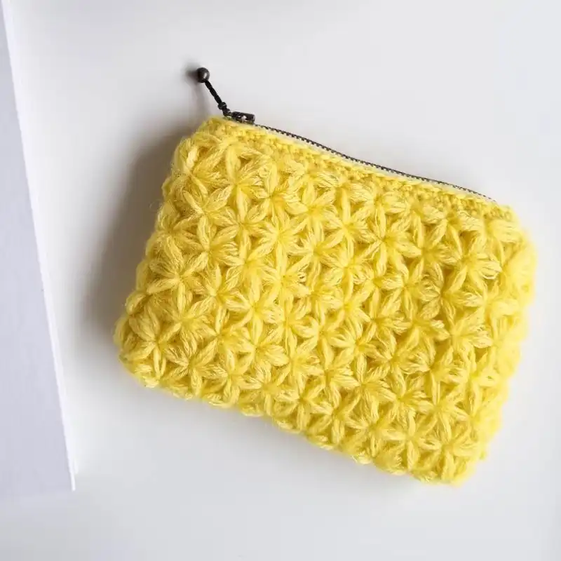 Small Crochet Clutch Pattern