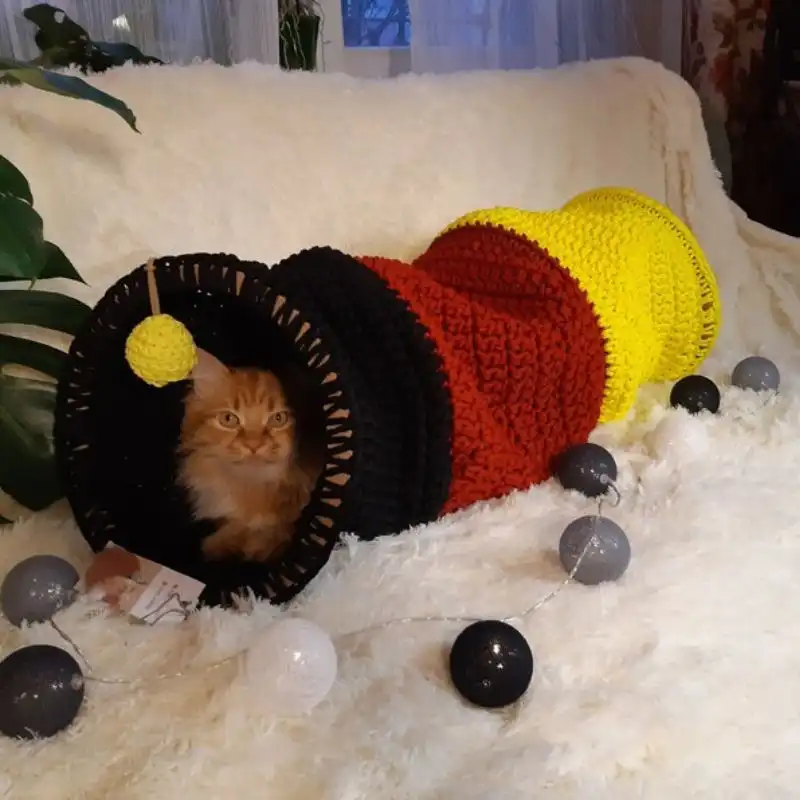 Crochet Cat Tunnel