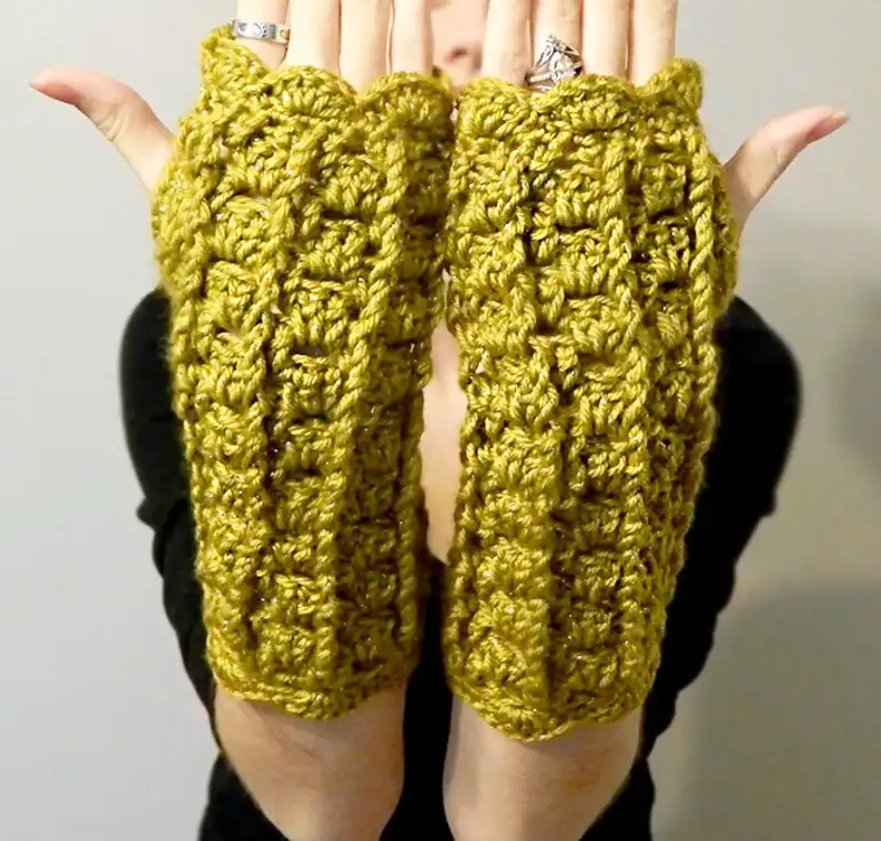 Lacy Fingerless Gloves