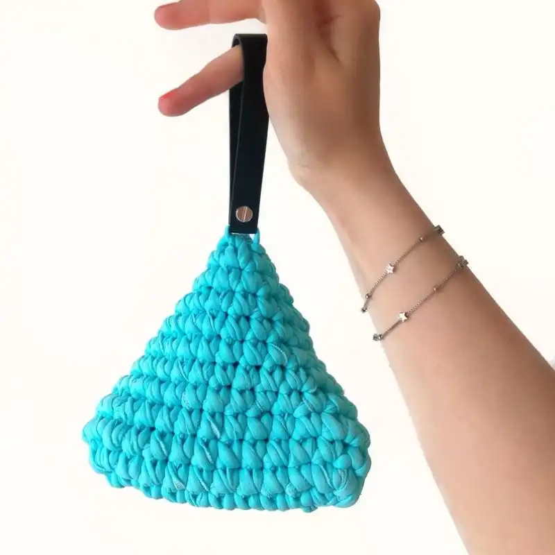Pyramid Crochet Clutch