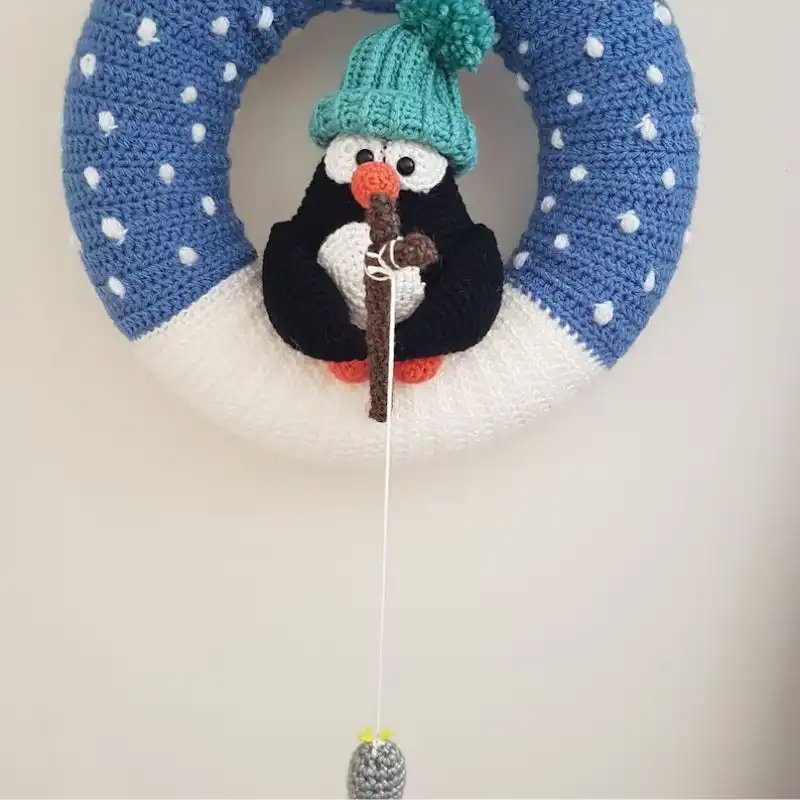 Winter Penguin Wreath