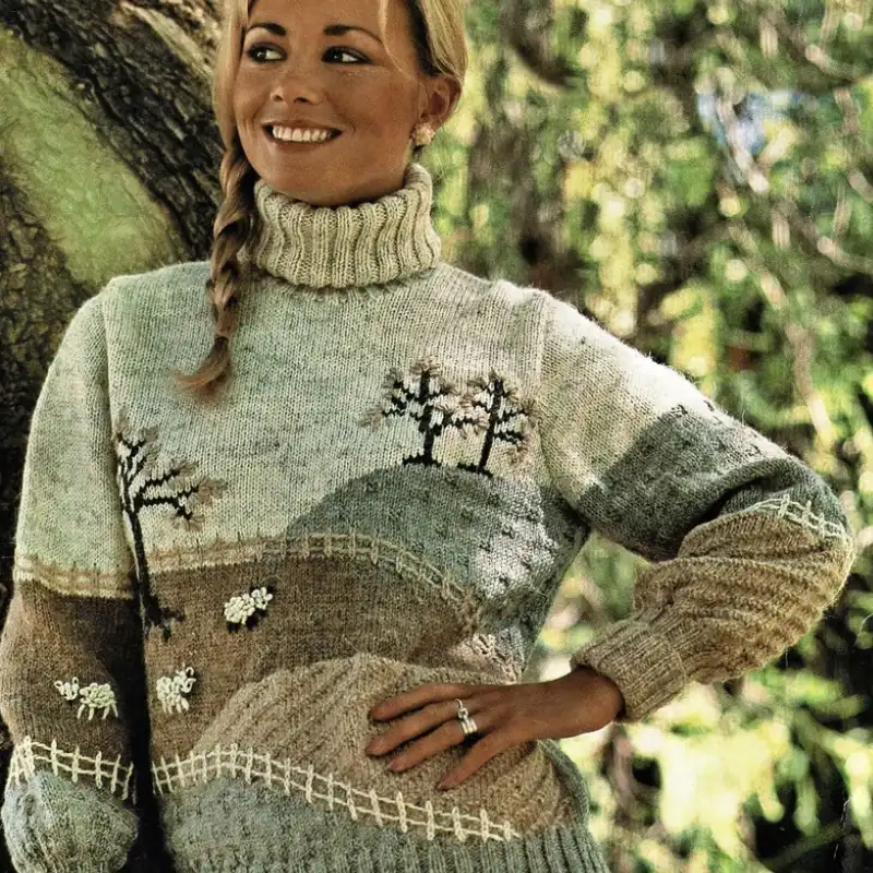 Ladies, Fabulous Picture Sweater