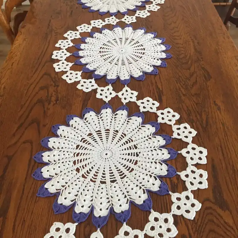 Beautiful Crochet Table Runner Pattern