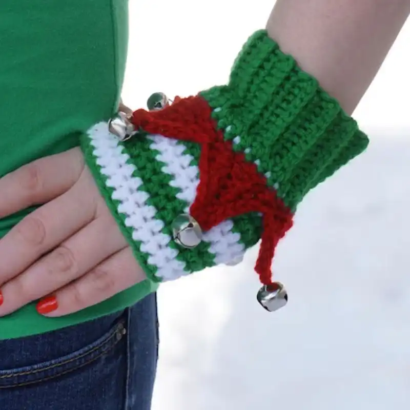 Christmas Elf Mitts Crochet Pattern