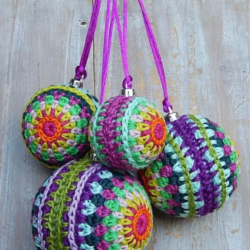 Crochet Pattern Christmasball In 4 Sizes