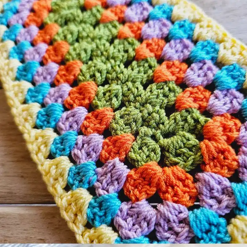 Rectangle Granny Square Crochet Pattern