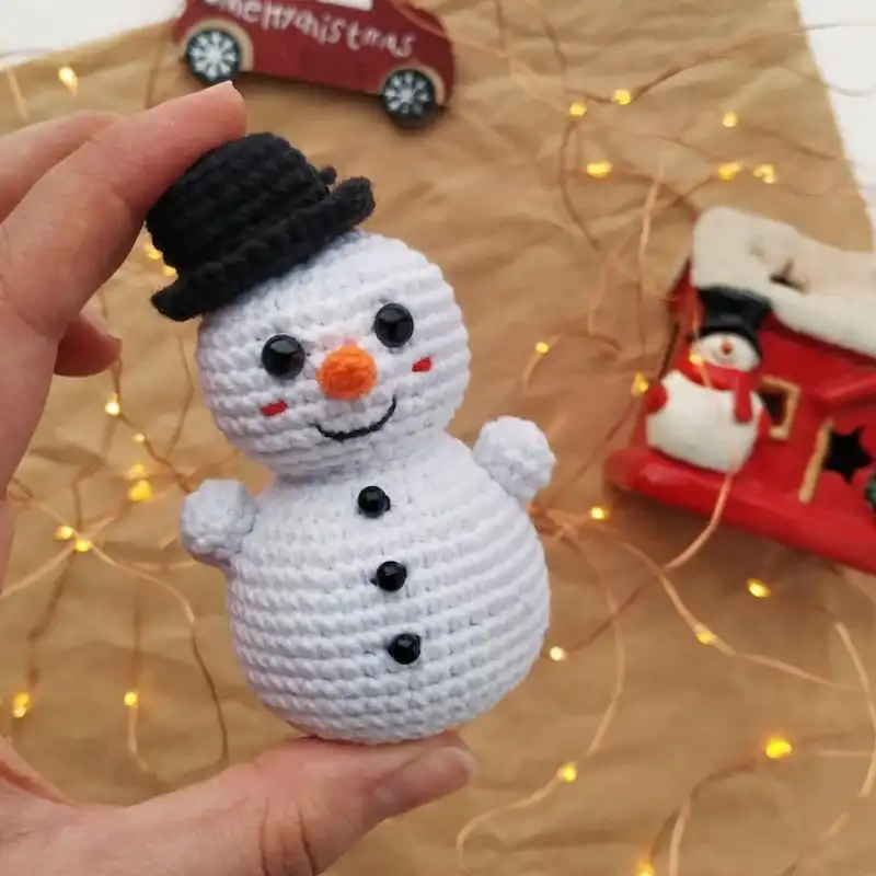 Snowman Ornament Crochet Pattern