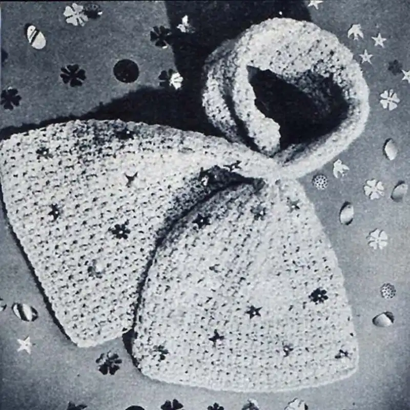 1947 Keyhole Scarf Crochet Pattern