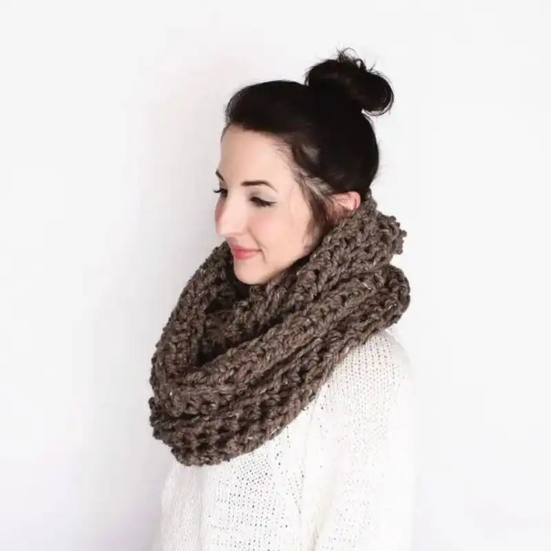 Caulfield Infinity Scarf Pattern For Beginners
