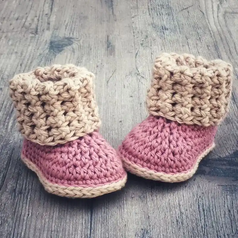 Cuffed Baby Booties Crochet Pattern