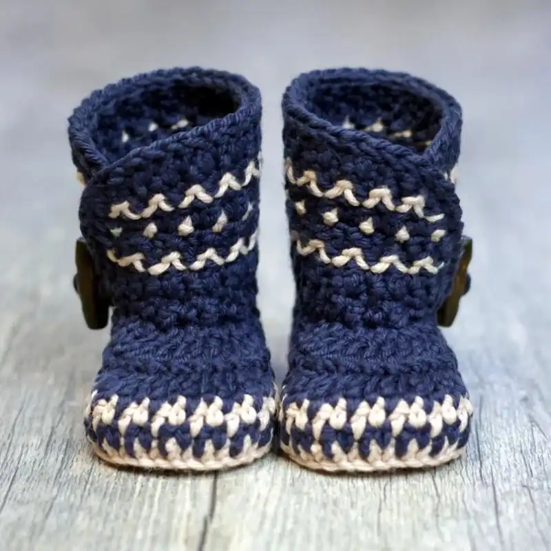 Dakota Style Baby Sneakers Boot Crochet Pattern