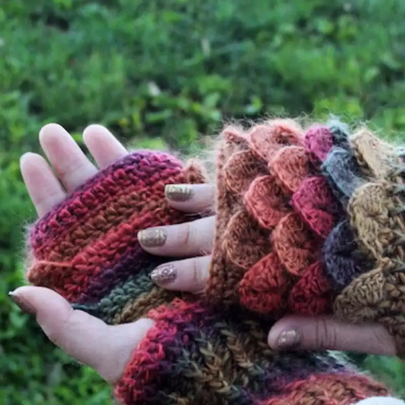 Dragon Scale Gloves Crochet Mitten Pattern
