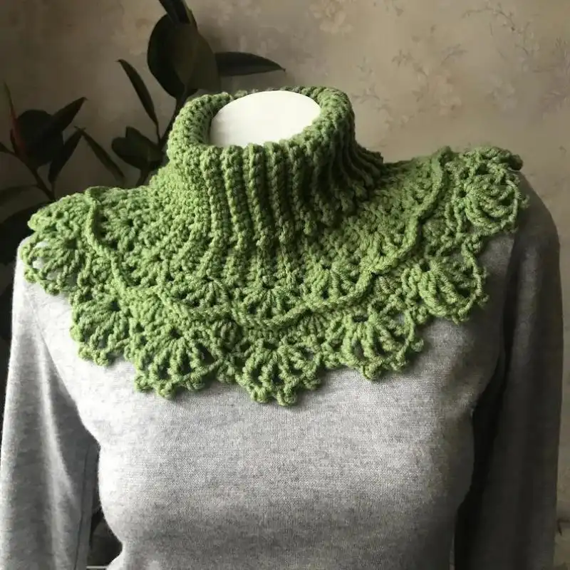 Maria Crochet Neck Warmer Pattern