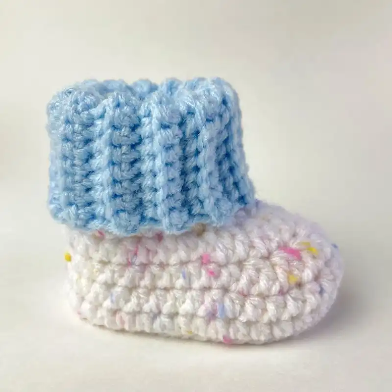 Ribbed Cuff Baby Booties
