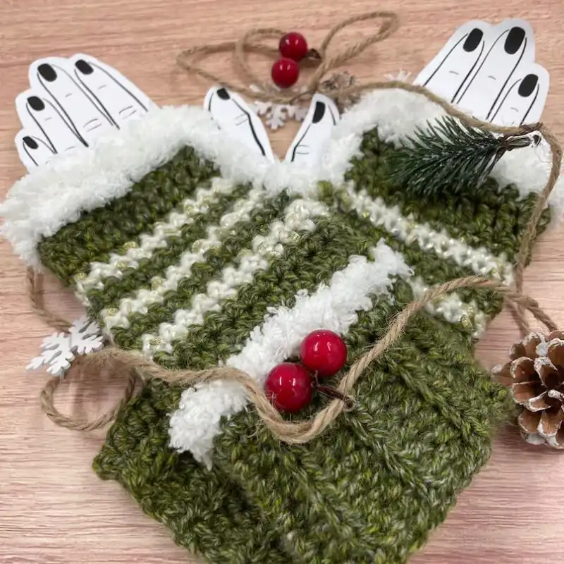 Snow on Pines Mittens Crochet Pattern