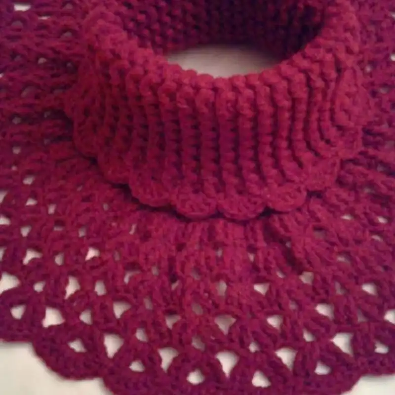 Split Shell Crochet Neck Warmer Pattern