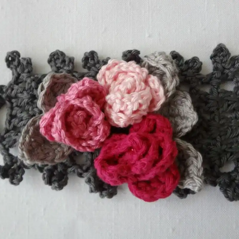 Sweet Roses Bracelet Crochet Pattern