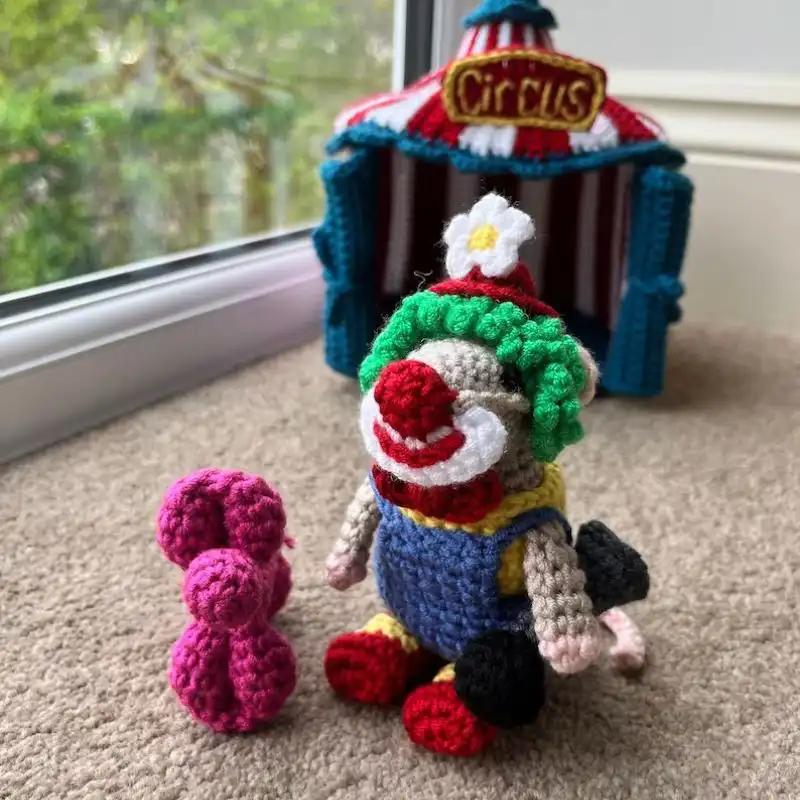 Circus Mouse Crochet Pattern