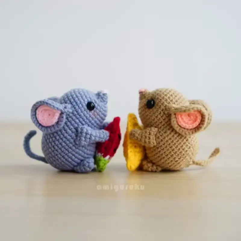 Crochet Pattern Of Mochi The Mouse