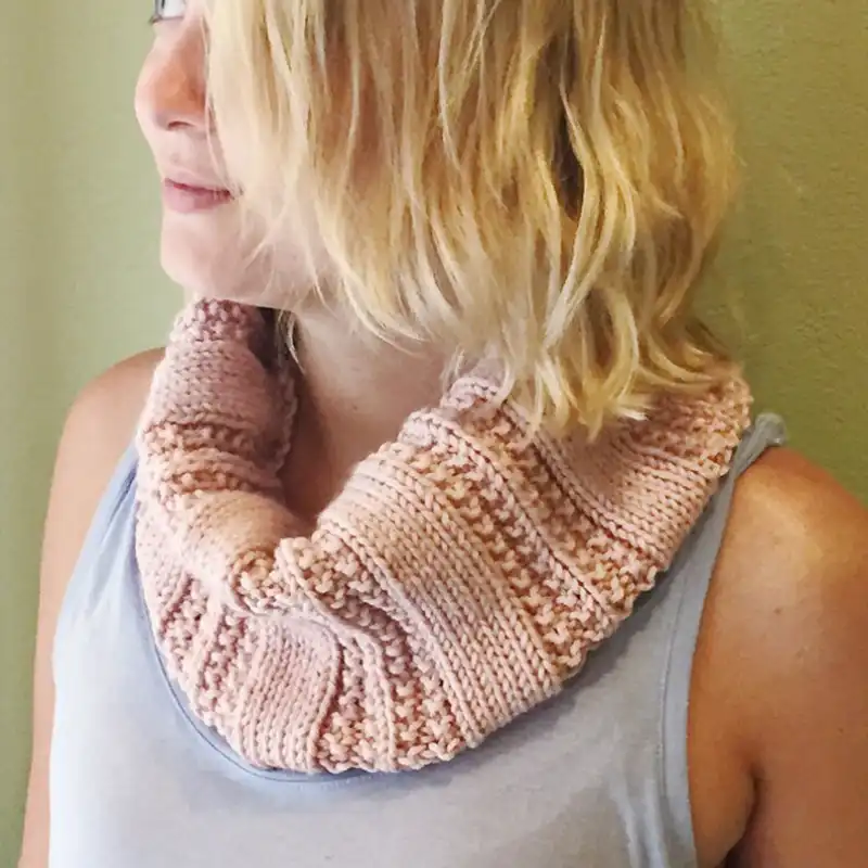 Easy Textured Knit Purl Cowl