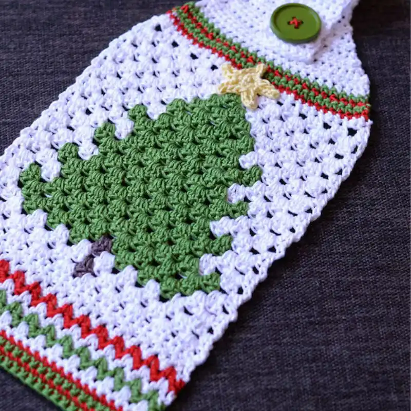 Retro Christmas Tree Kitchen Towel Crochet Pattern